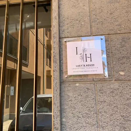 Lucy House Apartment *